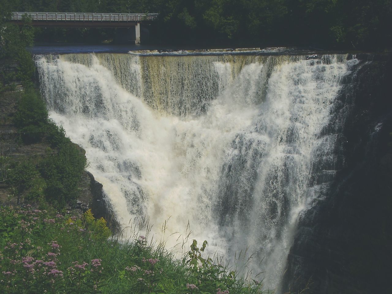 Kakabeka falls