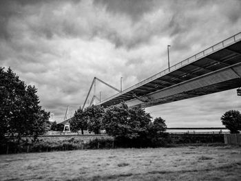 The old severn bridge