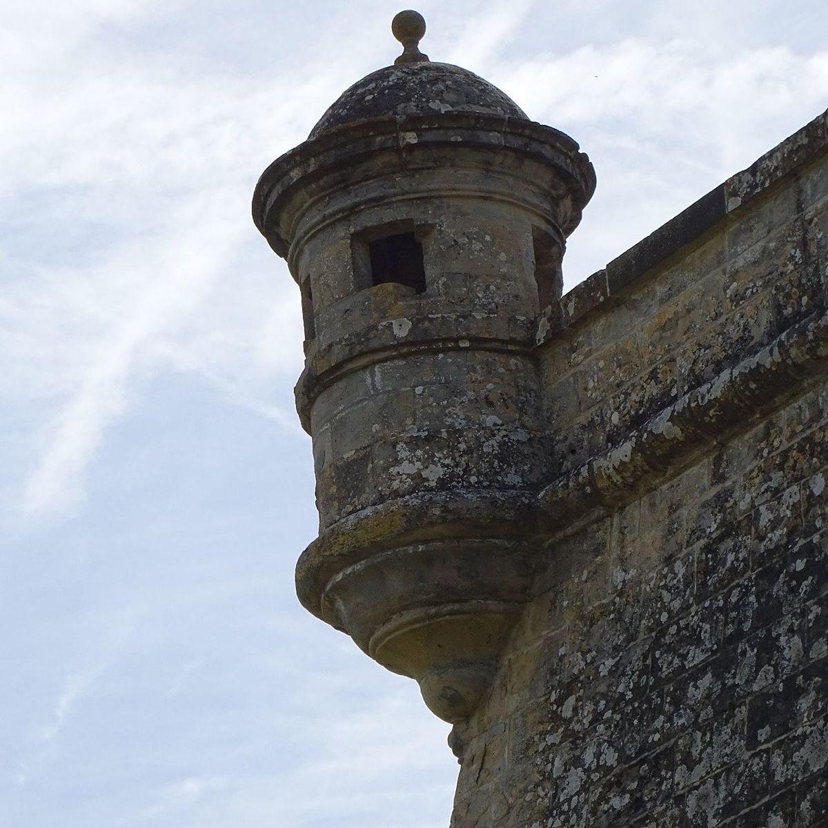 low angle view, architecture, sky, built structure, cloud - sky, history, day, no people, outdoors, building exterior