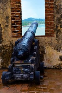 Close-up of historic fort against sky