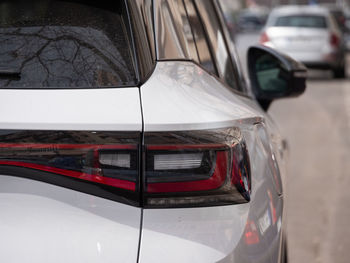 Close up of brake lights from behind