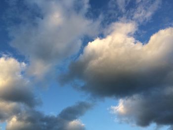 Low angle view of cloudy sky