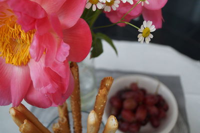 Close-up of pink roses