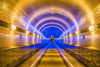 Illuminated tunnel