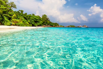 Beautiful beach and blue sky in similan islands, thailand. vacation holidays background wallpaper.