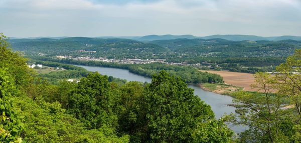 A view of williamsport, pennsylvania from a mountain lookout.