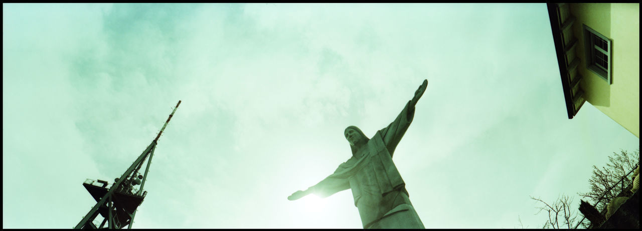 LOW ANGLE VIEW OF STATUE