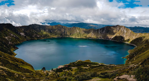 Panoramic view of lake and mountains against sky