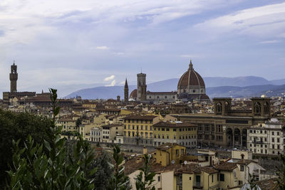 Panoramic view of florence  - cattedrale di santa maria del fiore 