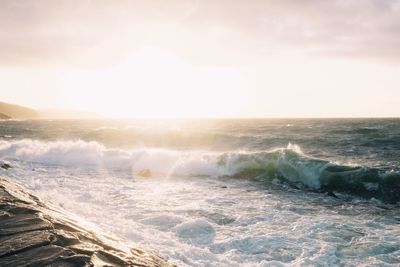 Waves splashing on rocks