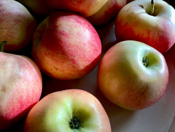 Full frame shot of apples