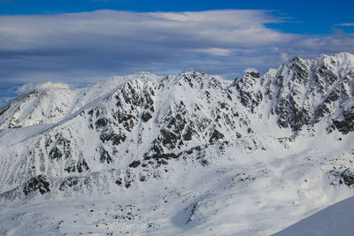 Winter panoramic view of carpathian mountains or carpathians with snow in poland, europe