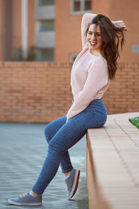 Portrait of a smiling young woman