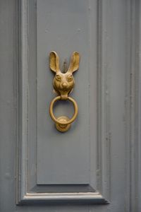 Door knob with bunny shape