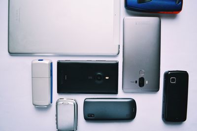 Arranged view of smarphones and tablets