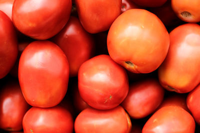 Full frame shot of tomatoes at market