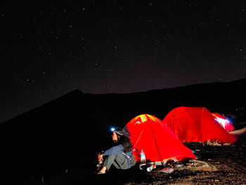 Hike, camp and night with the milkyway stars