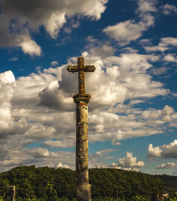 Cross to the sky