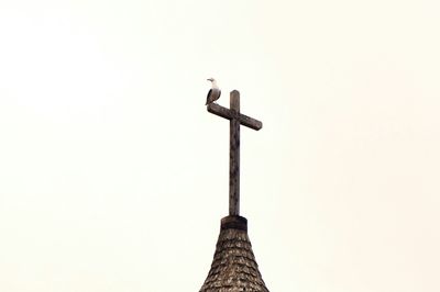 Low angle view of statue against clear sky