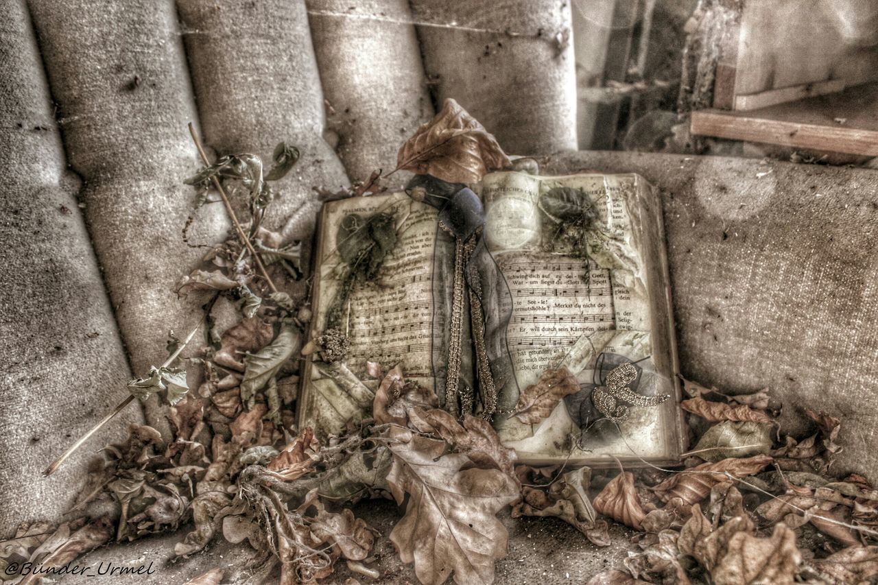 abandoned, indoors, damaged, old, obsolete, rusty, deterioration, run-down, wall - building feature, close-up, metal, bad condition, weathered, no people, broken, messy, built structure, dirty, wood - material, day