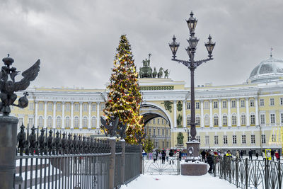 Saint-petersburg, russia. january 03, 2022. decorated christmas tree on palace square. 