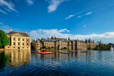 Hofvijver lake and binnenhof , the hague