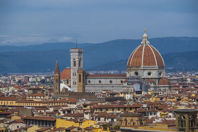 View of the santa maria nouvelle duomo and the town of florence