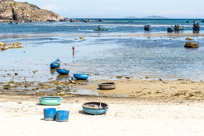 Life and scene at hon kho island