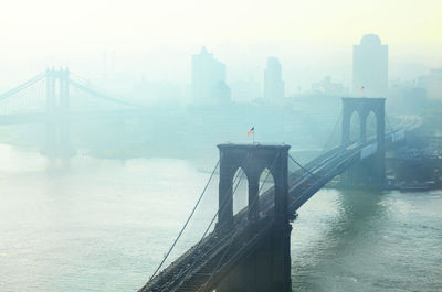 Brooklyn bridge at dawn