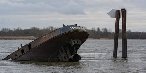 Shipwreck uwe on falkensteiner ufer on the elbe near hamburg