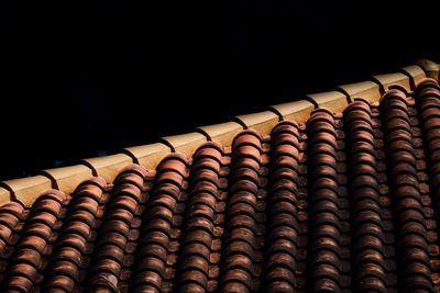 Roof tiles