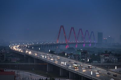 High visibility in the over bridge traffic