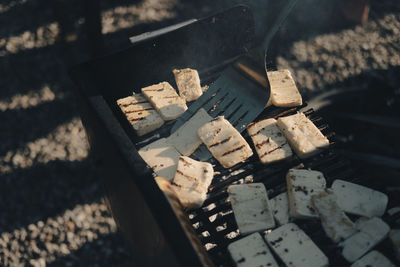 Close up of grilling halumi cheese