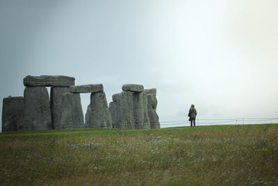 View of stonehenge against sky