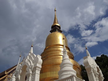 Golden pagoda in suan dok temple, chiang mai