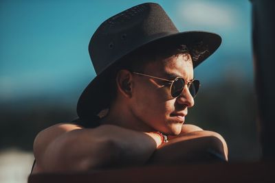 Portrait of young man wearing sunglasses