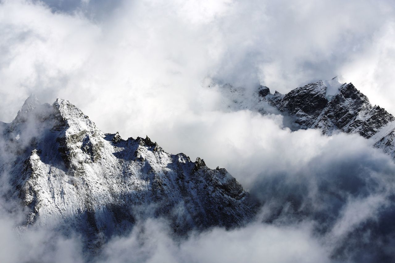 snow, winter, cold temperature, mountain, scenics, sky, beauty in nature, weather, tranquil scene, cloud - sky, tranquility, season, nature, snowcapped mountain, cloudy, mountain range, idyllic, majestic, covering, white color
