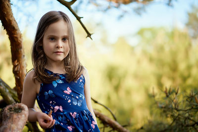 Portrait of cute girl smiling