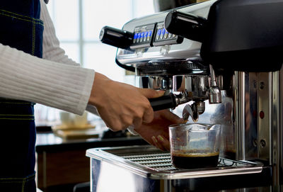 Man holding coffee cup