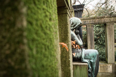 Sculpture in cemetery