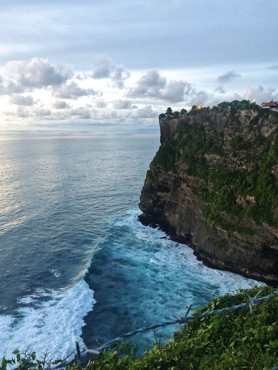 SCENIC VIEW OF SEA