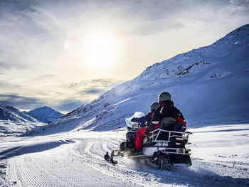 People skiing