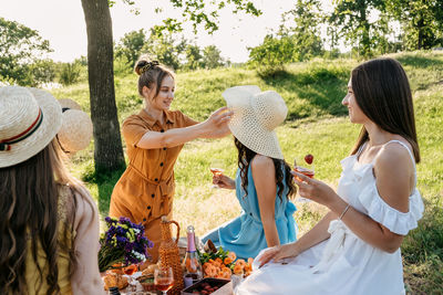 Summer outdoor party ideas. safe and festive ways to host small, outdoor gathering with friends