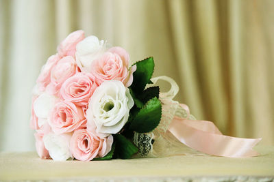 Close-up of rose bouquet on table