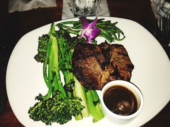 Directly above shot of fresh vegetables in plate on table