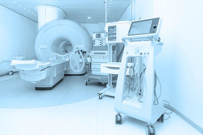 Medical ct or mri scan in the modern hospital laboratory. interior of radiography department.