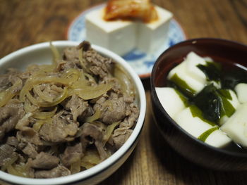 Close-up of noodles in bowl on table