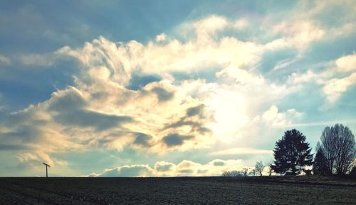 Low angle view of cloudy sky