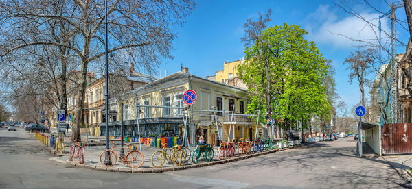 Odessa, ukraine 15.04.2023. gogol street in odessa, ukraine, on a sunny spring day