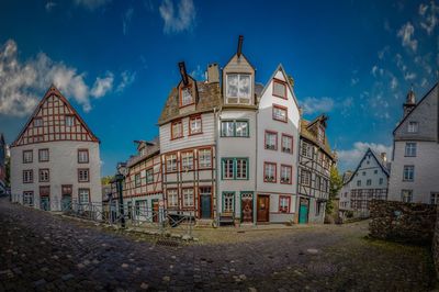 Panoramic view of city against sky